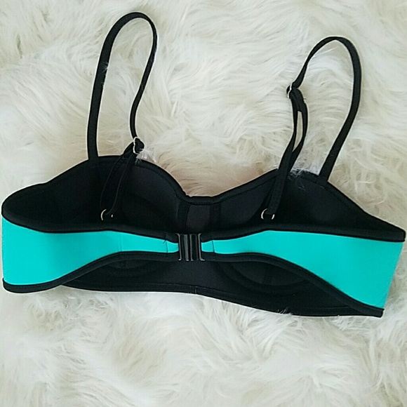 Bikini - Picture 4 of 6